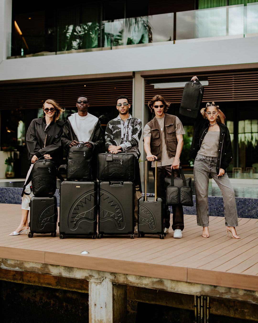 REALITY CHECK SHARKNAUTICS HARDSHELL CARRY-ON JETBLACK LUGGAGE (GOLD HARDWARE)
